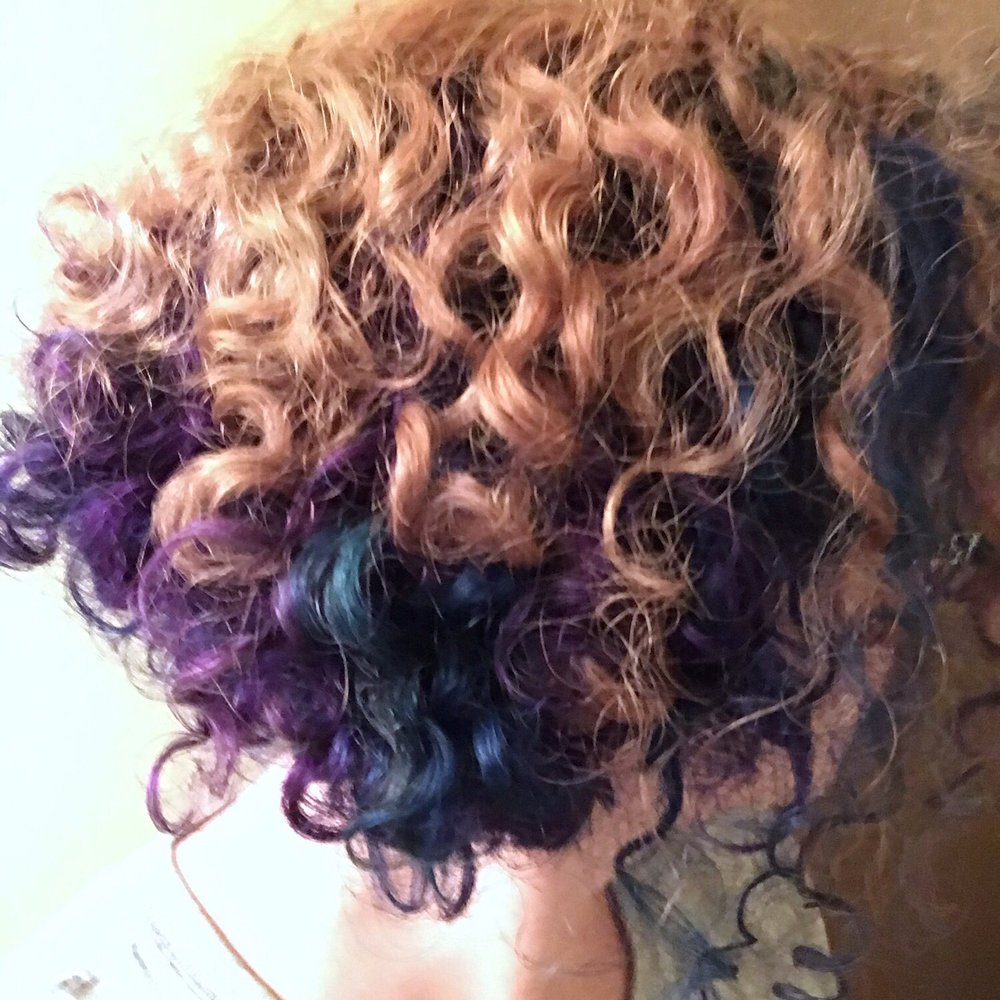 Pinup Salon - The awful result of a hair color appointment at Pinup - Hair Salons Near Me - Seattle, Washington Pinup Salon - The awful result of a hair color appointment at Pinup - Hair Salons Near Me - Seattle, Washington