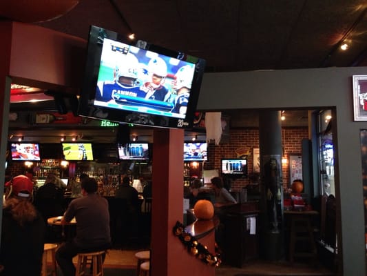 Collie's Sports Bar & Grill by null