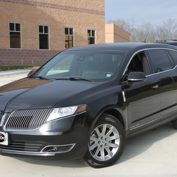 UNO Transportation - Chose from a variety of luxurious cars, including Lincoln MKT Towncar. - Limos Near Me UNO Transportation - Chose from a variety of luxurious cars, including Lincoln MKT Towncar. - Limos Near Me