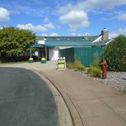 Outside of the building, view looking north. Outside of the building, view looking north.