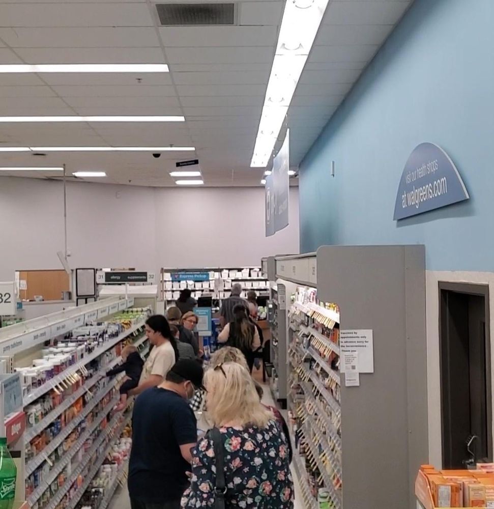 WALGREENS Updated August 2024 10 Photos & 27 Reviews 11420 S