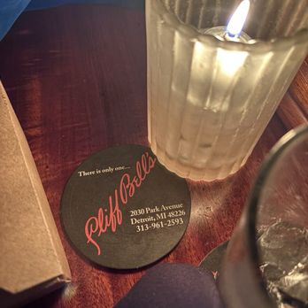 Cliff Bell's - Candlelit table - Bars Near Me - Detroit, Michigan Cliff Bell's - Candlelit table - Bars Near Me - Detroit, Michigan