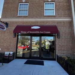 Graeter's Ice Cream - Front entrance