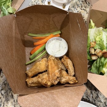 Pizzeria Pappo - Chicken wings - Pizza Near Me - Alameda, California Pizzeria Pappo - Chicken wings - Pizza Near Me - Alameda, California