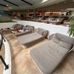 Rhein-Main-Therme - Mietliegen, 10€/Tag. Echt bequem