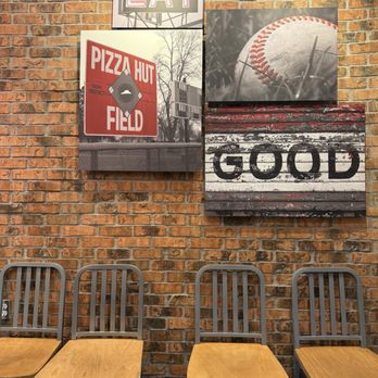 Pizza Hut - Waiting area - Chicken Wings Near Me - Homestead, Florida Pizza Hut - Waiting area - Chicken Wings Near Me - Homestead, Florida