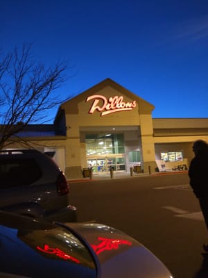 Dillons by null
