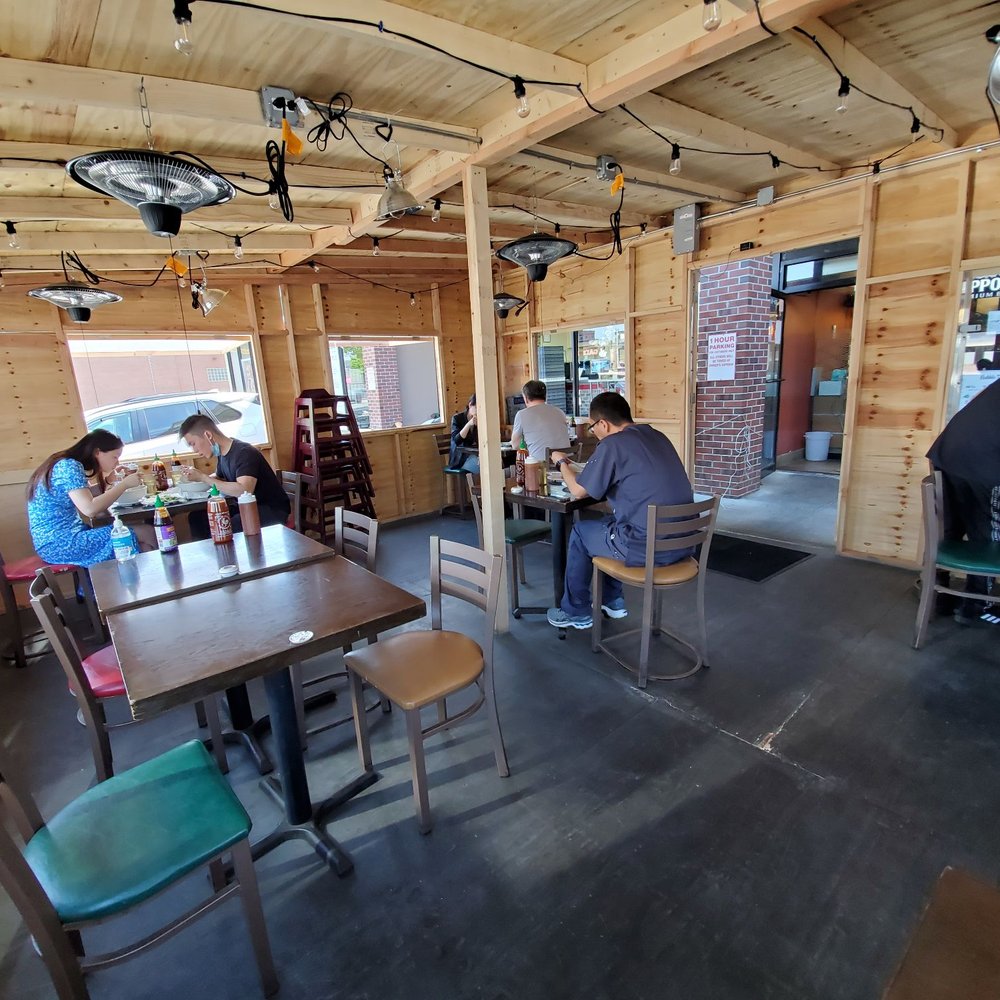 Pho Che - Outdoor dining - Vietnamese Near Me - Flushing, New York Pho Che - Outdoor dining - Vietnamese Near Me - Flushing, New York