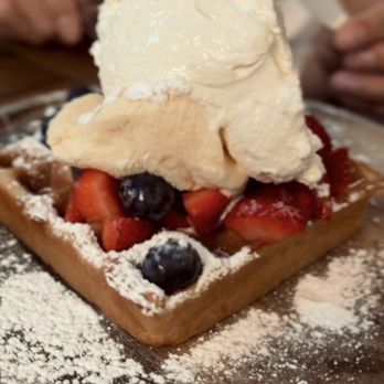 Waffle and Berry - Waffles Near Me - Honolulu, Hawaii