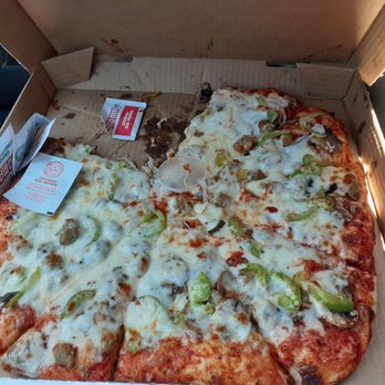 Pizzamia - Sausage, mushrooms, green peppers - Pizza Near Me - Watsonville, California Pizzamia - Sausage, mushrooms, green peppers - Pizza Near Me - Watsonville, California