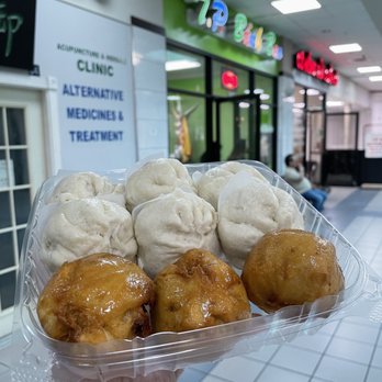 TP Banh Bao - 1 box of pork buns: 6 regular and 3 fried - Vietnamese Near Me - Houston, Texas TP Banh Bao - 1 box of pork buns: 6 regular and 3 fried - Vietnamese Near Me - Houston, Texas