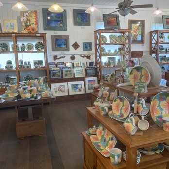 Banana Patch Studio - 10/19/22 - Commissioned Artists Near Me - Hanapepe, Hawaii Banana Patch Studio - 10/19/22 - Commissioned Artists Near Me - Hanapepe, Hawaii