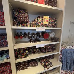 Vera Bradley Factory Outlet - Belle Collection