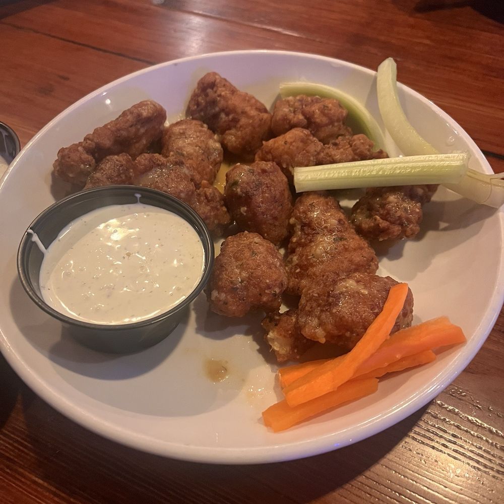 The Explorium Brewpub Third Ward - Garlic parm boneless wings - American Near Me - Milwaukee, Wisconsin The Explorium Brewpub Third Ward - Garlic parm boneless wings - American Near Me - Milwaukee, Wisconsin