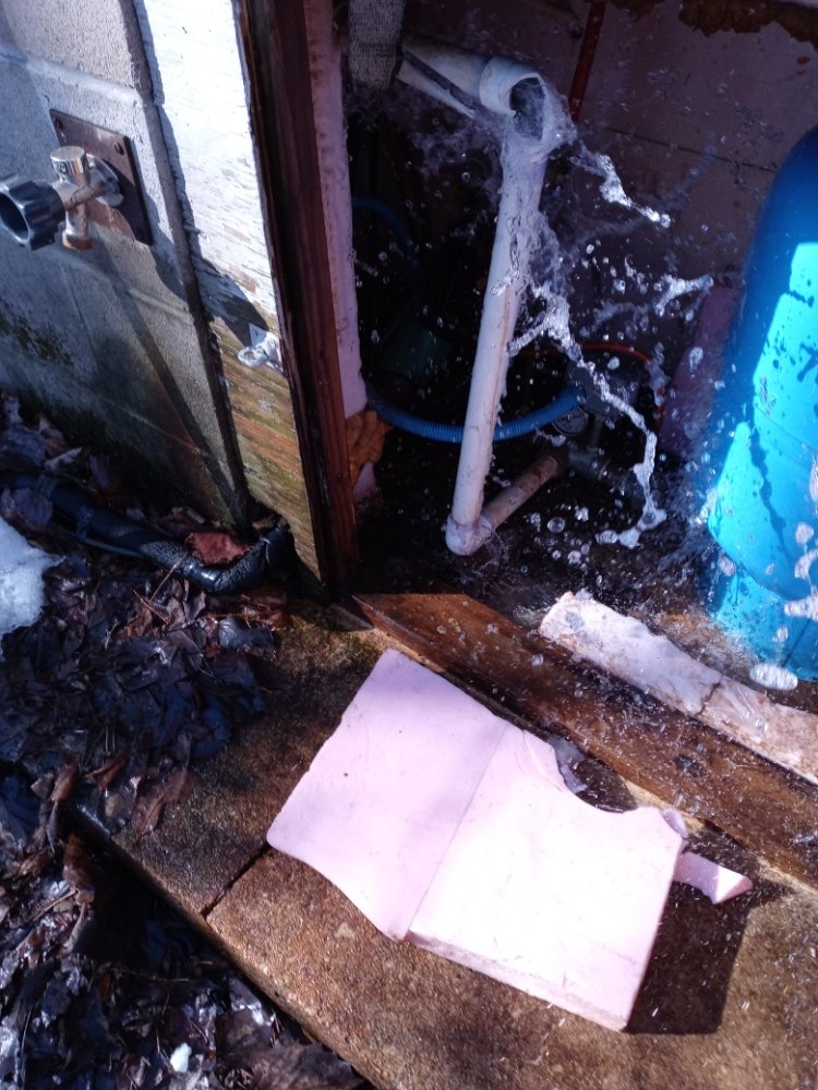 Slide of Trav's Handyman Service