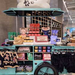 Bloomie's by Bloomingdale's - Dog Accessories