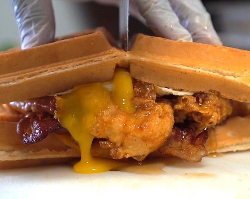 moms chicken and waffles by null