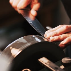 Premier Sharpening - Experienced mobile sharpeners - we go to you.
