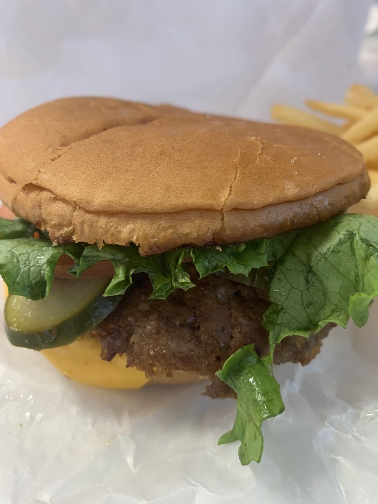 STEAK ’N SHAKE Updated October 2024 26 Photos & 38 Reviews 1250 W