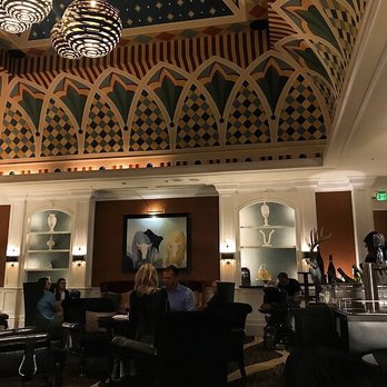 Kimpton Hotel Monaco Denver - Lobby during wine hour. - Hotels Near Me - Denver, Colorado Kimpton Hotel Monaco Denver - Lobby during wine hour. - Hotels Near Me - Denver, Colorado