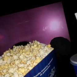 Cinépolis Plaza Galerías - Viendo El Conjuro 2