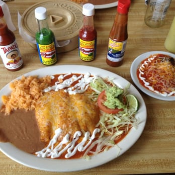 7 Mares - Chicken enchiladas dinner - Mexican Near Me - Grand Rapids, Michigan