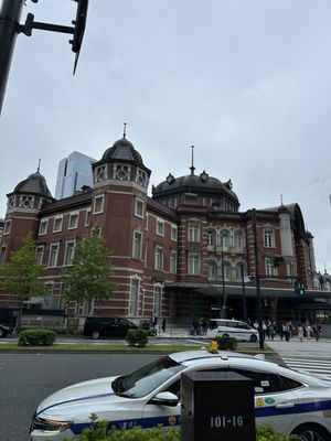 Tokyo Station by null