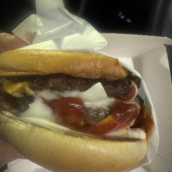 Jack in the Box - Ultimate Cheeseburger was OK. - Fast Food Near Me - Honolulu, Hawaii Jack in the Box - Ultimate Cheeseburger was OK. - Fast Food Near Me - Honolulu, Hawaii