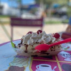 Sloan's - Doral - Banana Split