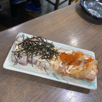 Motonobu Udon - Half tuna half salmon aburi - Japanese Near Me - Vancouver, British Columbia