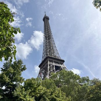 Eiffel Tower, Paris France - Landmarks & Historical Buildings Near Me - Paris Eiffel Tower, Paris France - Landmarks & Historical Buildings Near Me - Paris