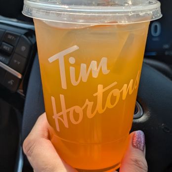 Tim Hortons - Medium peach lemonade quencher - Coffee & Tea Near Me - Steinbach, Manitoba