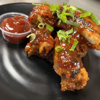 Cool Cat Cafe - Slow cooked ribs with house made BBQ sauce. Must try! - Burgers Near Me - Kihei, Hawaii Cool Cat Cafe - Slow cooked ribs with house made BBQ sauce. Must try! - Burgers Near Me - Kihei, Hawaii