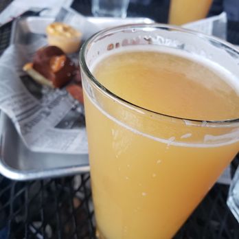 Juniors' - Juice of the Dragon IPA - American Near Me - Tracy, California