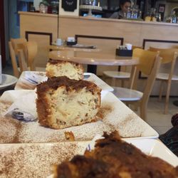 Deli's Tea House