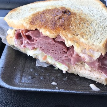 Breakaway Deli - Corned beef with coleslaw #3 - Delis Near Me - Troy, Michigan
