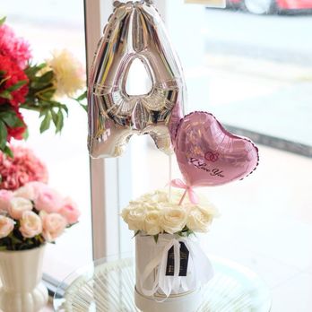 Fleurs De La Mer - Rose Box + Balloons. - Floral Designers Near Me Fleurs De La Mer - Rose Box + Balloons. - Floral Designers Near Me