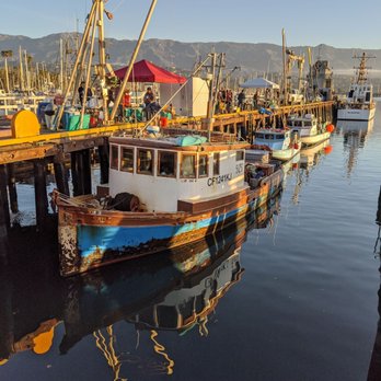 Santa Barbara Harbor - Early morning fish market, Santa Barbara Harbor Pier - Tours Near Me - Santa Barbara, California Santa Barbara Harbor - Early morning fish market, Santa Barbara Harbor Pier - Tours Near Me - Santa Barbara, California