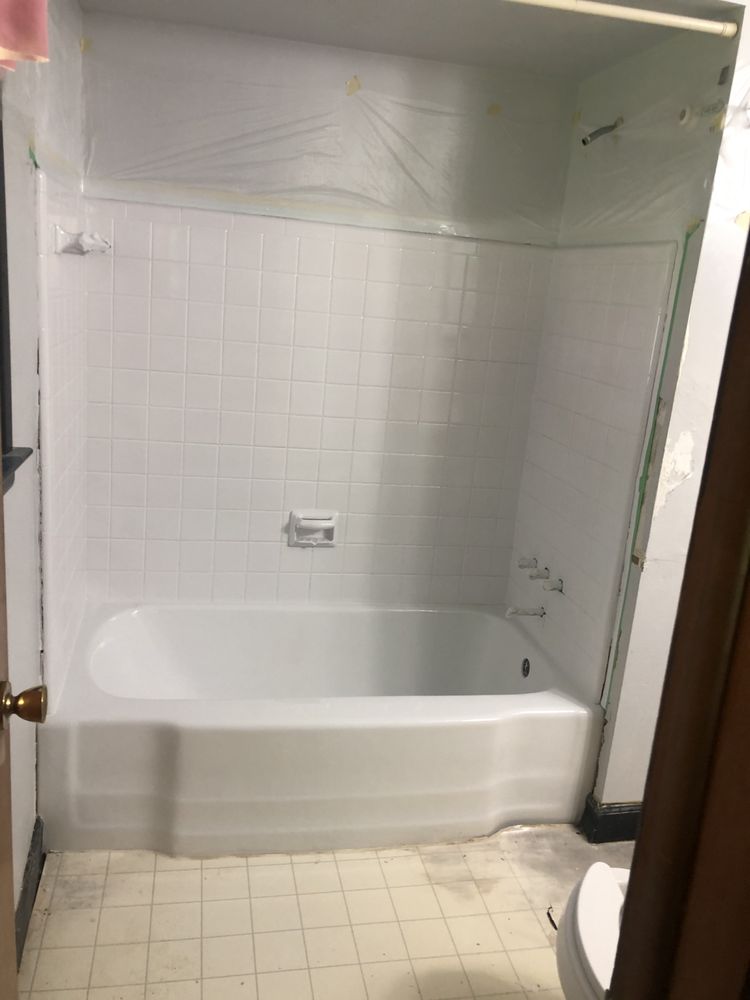 Slide of Tom Young Bathtub Repair & Refinishing