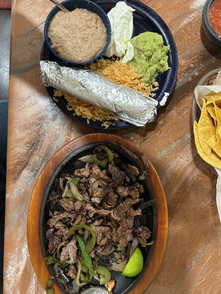 EL SOMBRERO DE JALISCO Updated October 2024 47 Photos & 68 Reviews