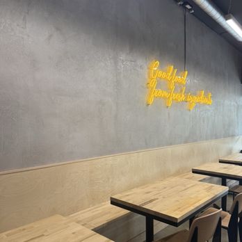 All About Poke - Seating area - Poke Near Me - Los Angeles, California