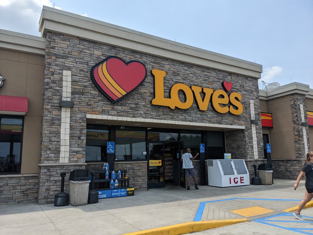 LOVE’S TRAVEL STOP Updated October 2024 20 Photos & 23 Reviews 126 Lexington Dr, Duson