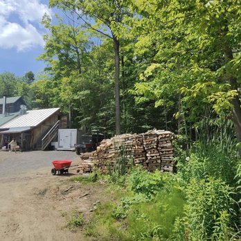 Cabane à Sucre Au Pied de Cochon - Canadian (New) Near Me - Mirabel, Quebec Cabane à Sucre Au Pied de Cochon - Canadian (New) Near Me - Mirabel, Quebec
