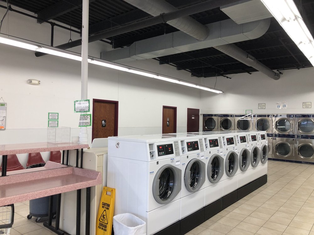 SUSYS LAUNDRY MAT Updated August 2024 1434 Des Moines St, Des