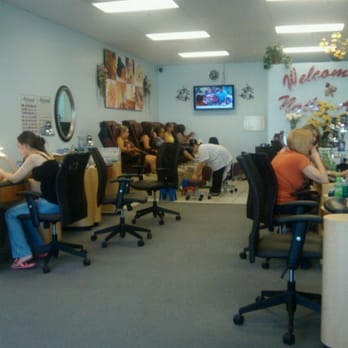 Nails Aqui - Nail Salons Near Me - Tucson, Arizona
