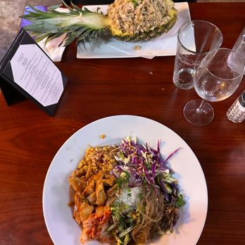 Mini Bar Seattle - Mini bop bowl and fried rice - Bars Near Me - Seattle, Washington Mini Bar Seattle - Mini bop bowl and fried rice - Bars Near Me - Seattle, Washington