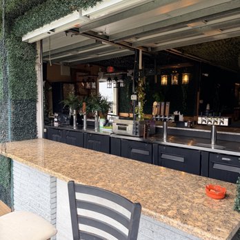 Steep Station - Coffee & Tea Near Me - St. Petersburg, Florida