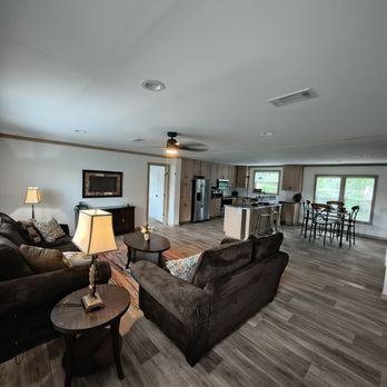 Thomas Outlet Homes - Mobile Home Dealers Near Me - Greenville, Texas Thomas Outlet Homes - Mobile Home Dealers Near Me - Greenville, Texas