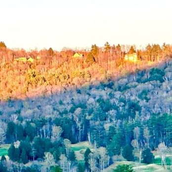 Jackson Gore Inn - Golden hour sun paints the mountain peaks - Hotels Near Me - Ludlow, Vermont