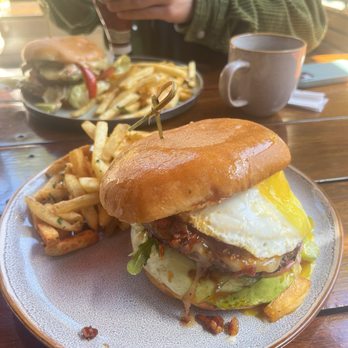 Eggy’s Neighborhood Kitchen - Brunch burger - Breakfast & Brunch Near Me - Berkeley, California Eggy’s Neighborhood Kitchen - Brunch burger - Breakfast & Brunch Near Me - Berkeley, California